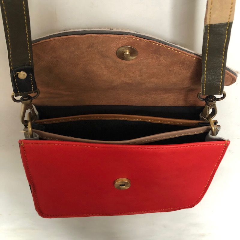 Sac à main réalisé avec des chutes de cuir