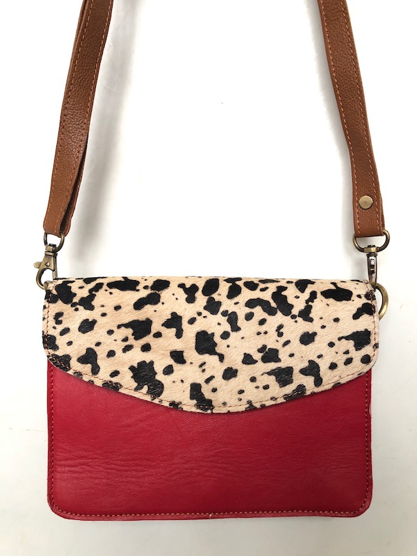 Sac à main réalisé avec des chutes de cuir