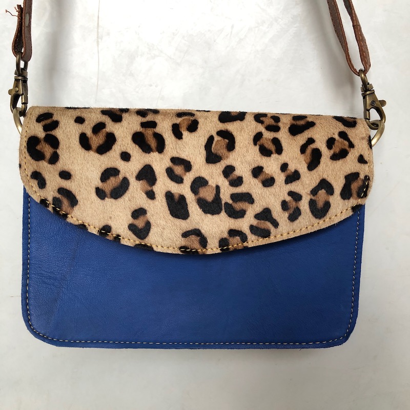 Sac à main réalisé avec des chutes de cuir