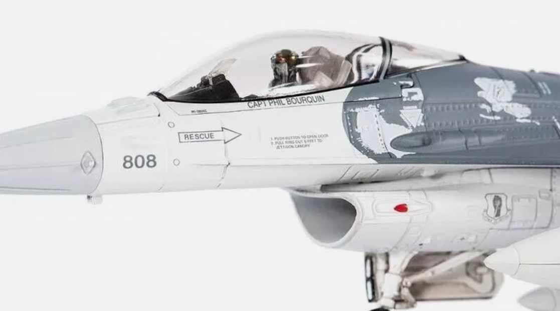 CA721603 Calibre Wings F16C USAF PACAF 92-3894/WW Demo Team "Primo" Komatsu Base