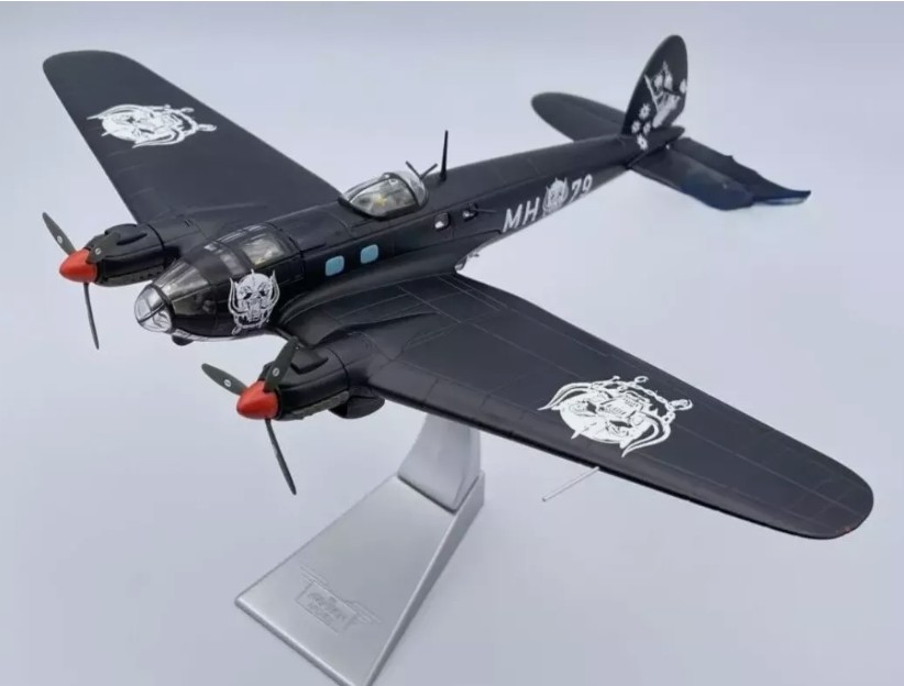 Corgi CC33719 Motörhead Heinkel He III - 'Bomber' - 1/72 Scale aircraft