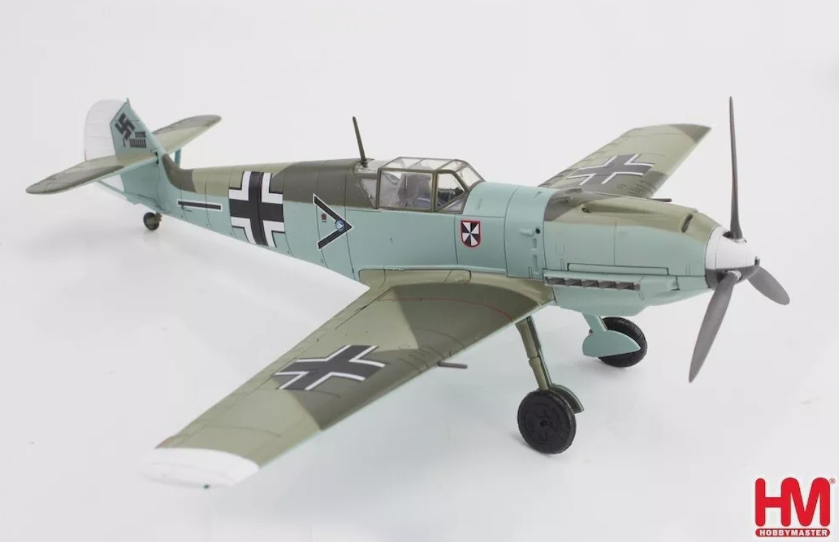 Hobby Master HA8722 BF 109E-4 Franz von Werra Sept 1940 "The One That Got Away"