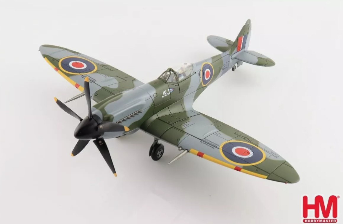 Hobby Master HA7114 - Spitfire XIV MV257, Group Capt. J. E. Johnsson, No 125 Wing, Denmark, June 1945