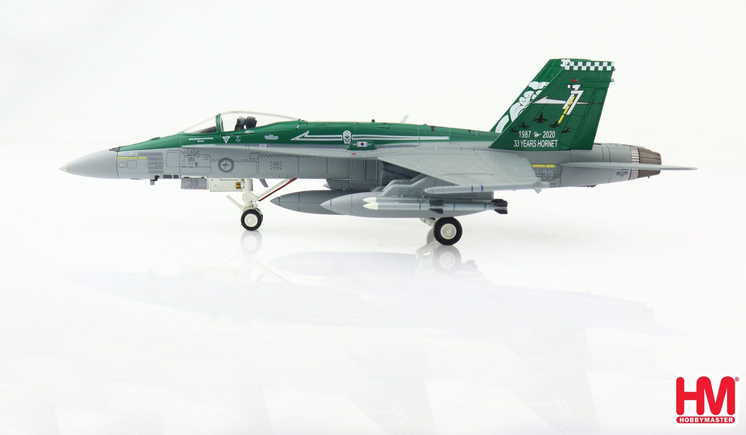 Hobby Master HA3558 F/A-18A Hornet A21-39, No. 77 Squadron, RAAF, Dec 2020 “33 Years Hornet of 77 Squadron of RAAF”
