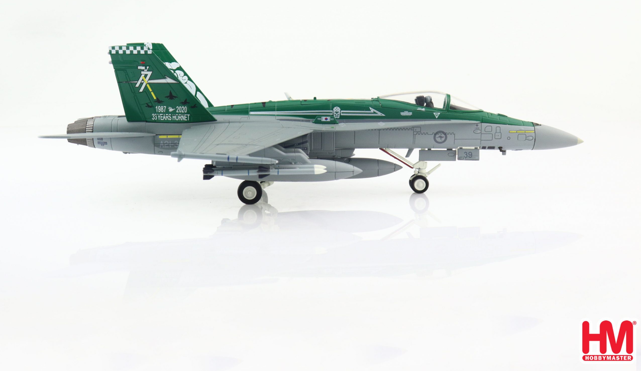 Hobby Master HA3558 F/A-18A Hornet A21-39, No. 77 Squadron, RAAF, Dec 2020 “33 Years Hornet of 77 Squadron of RAAF”