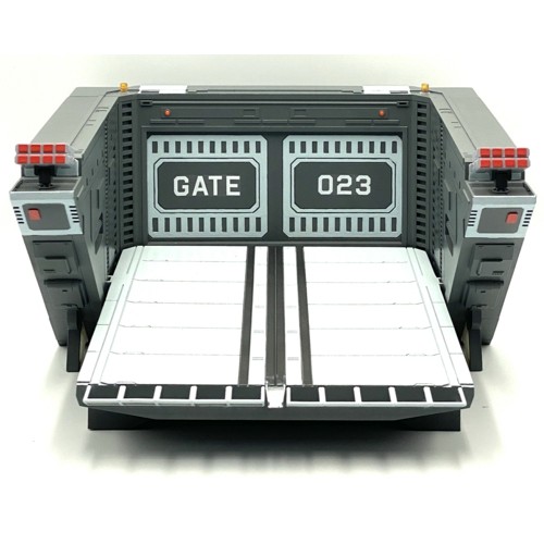 Calibre Wings CA72DB09 Robotech Remote Control Elevator Diorama Set with Lights