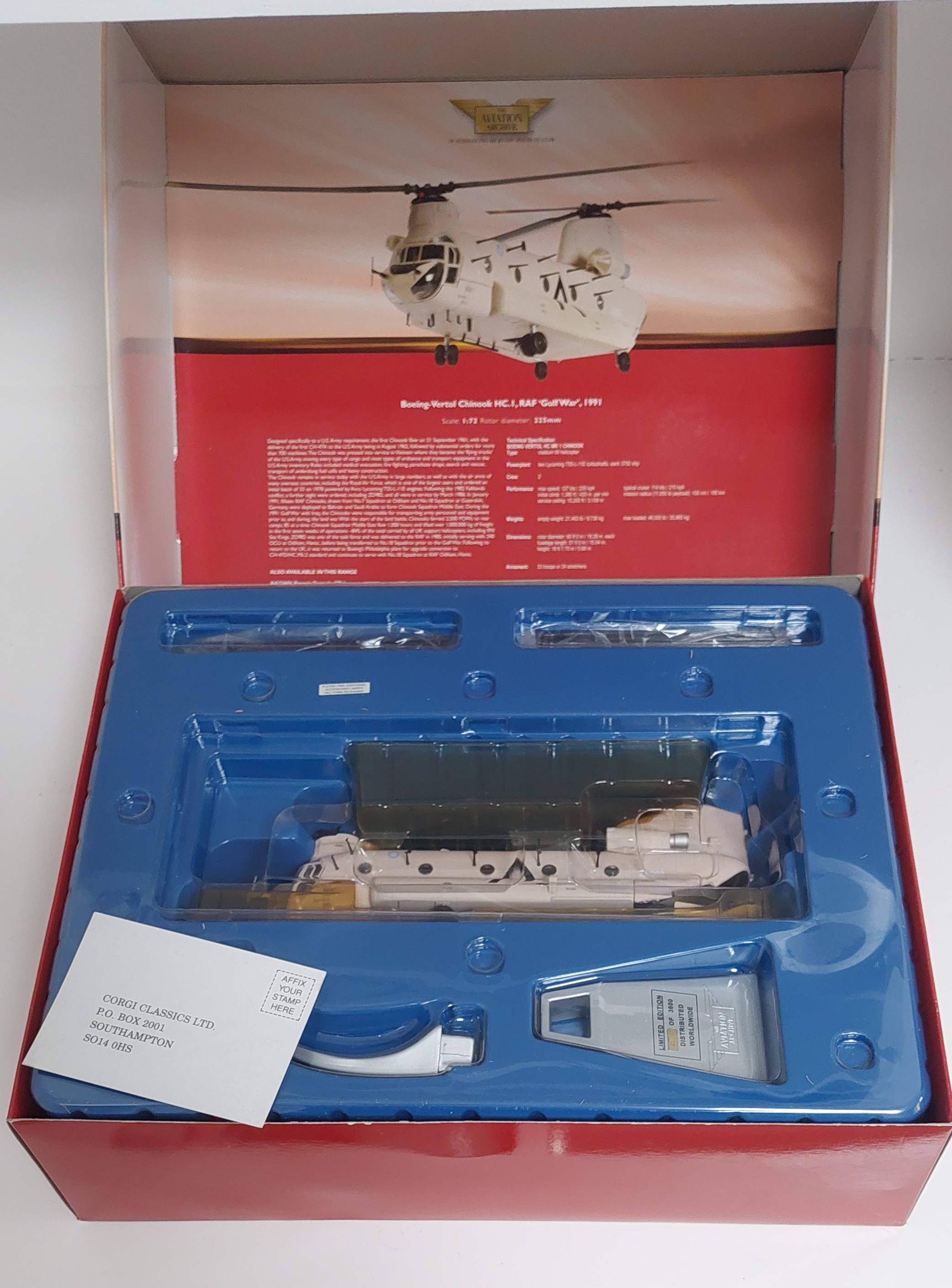 Corgi Aviation Archive AA34204 Boeing-Vertol Chinook HC.I, RAF 'Gulf War', 1991