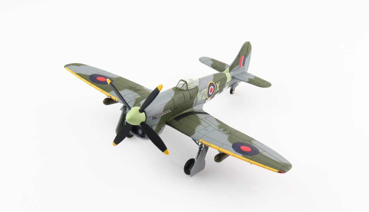 Skymax SM4008 Hawker Tempest Mk.V EJ705/ W2-X, No.80 Squadron RAF, 2nd TAF, Autumn 1944 (RRP £67.99)
