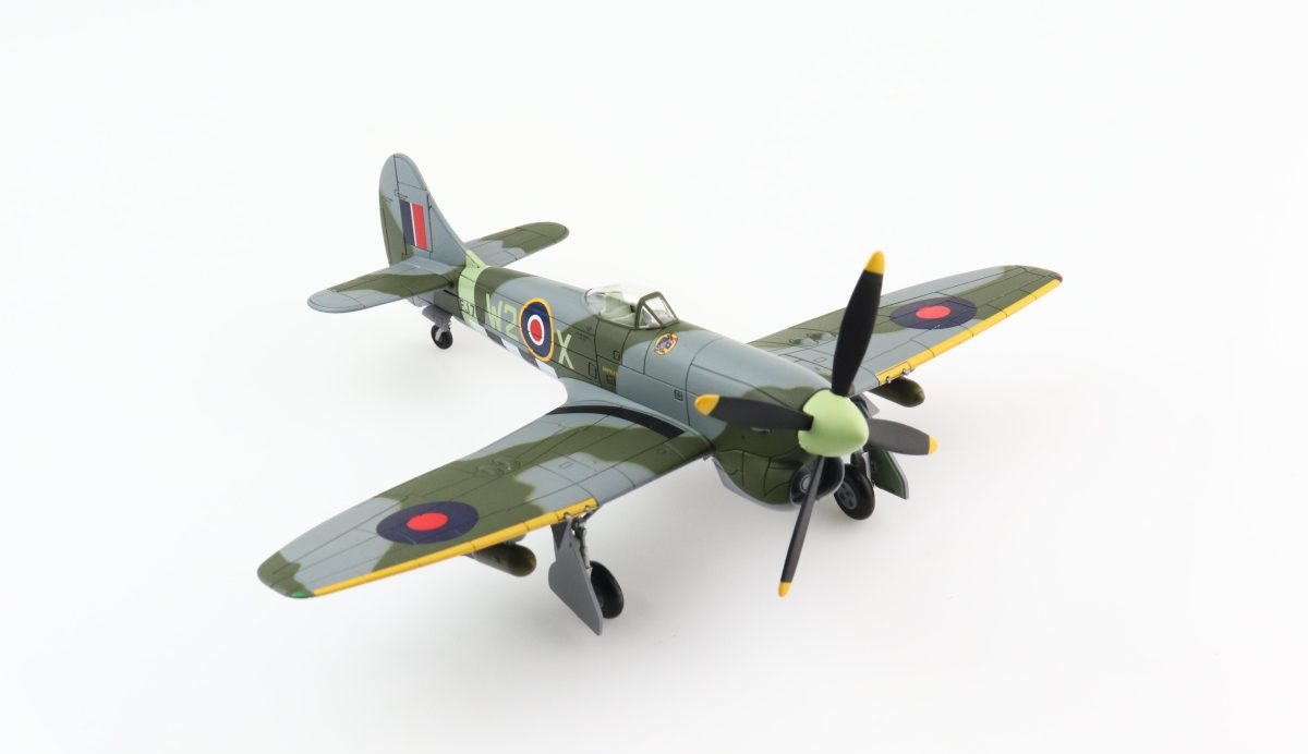 Skymax SM4008 Hawker Tempest Mk.V EJ705/ W2-X, No.80 Squadron RAF, 2nd TAF, Autumn 1944 (RRP £67.99)