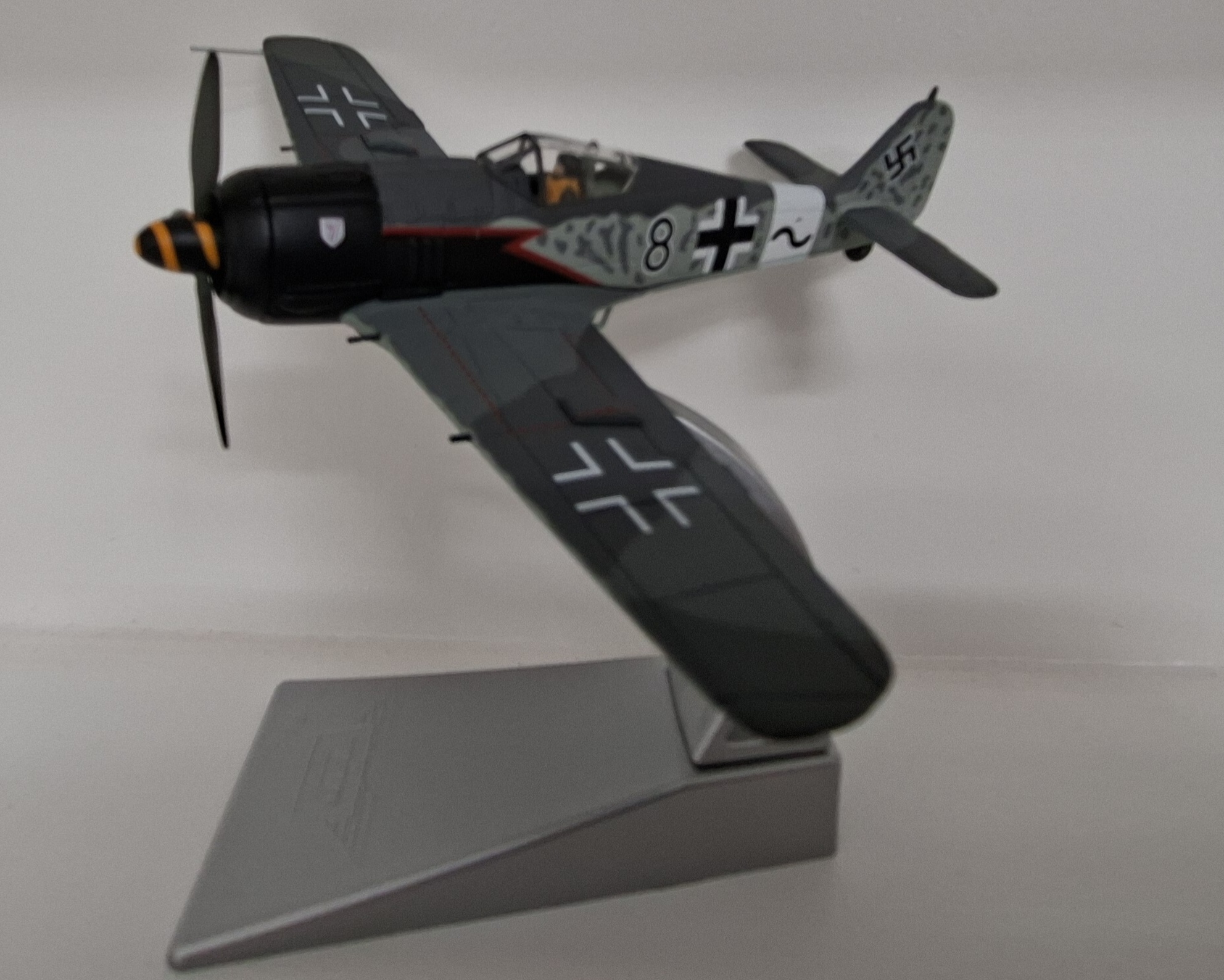 Corgi AA34317 Fw 190A-8, 'Black 8' 