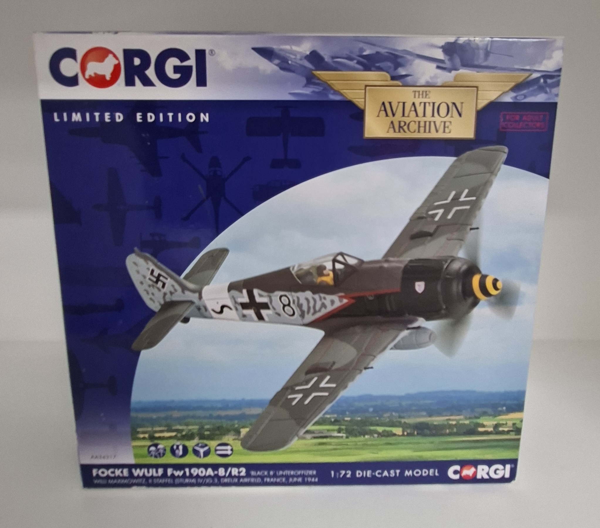 Corgi AA34317 Fw 190A-8, 'Black 8' 