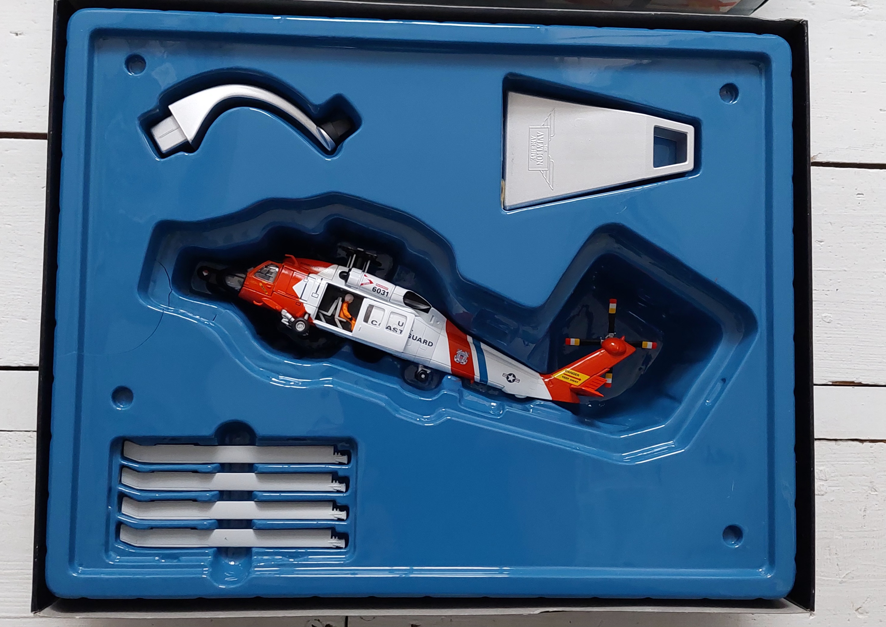 Corgi AA35903  Sikorsky HH-60 Jayhawk, U.S. Coast Guard, Elizabeth City, N. Carolina, USA