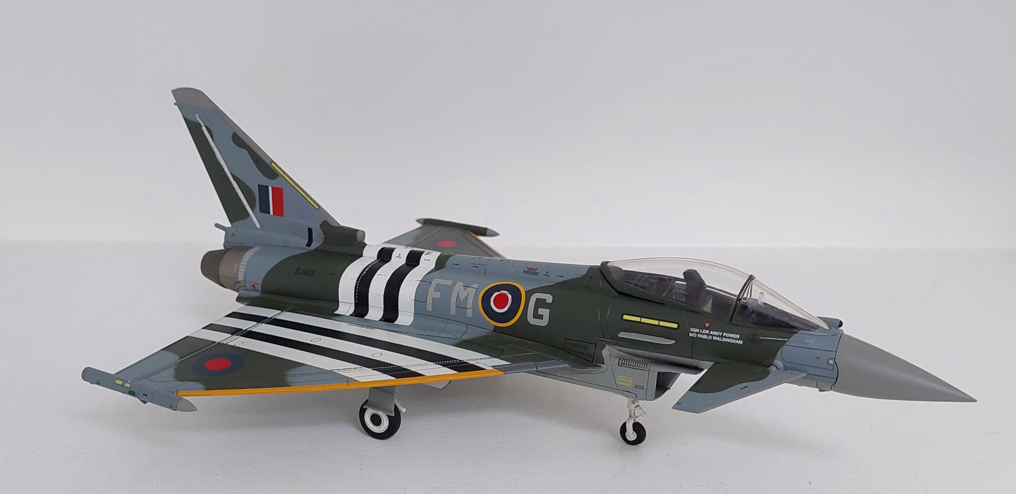 Hobby Master HA6626b Eurofighter Typhoon FGR4 ZJ913/FM-G, RAF, 2024 (w/2 x empty pylon, 1 x centre pylon)