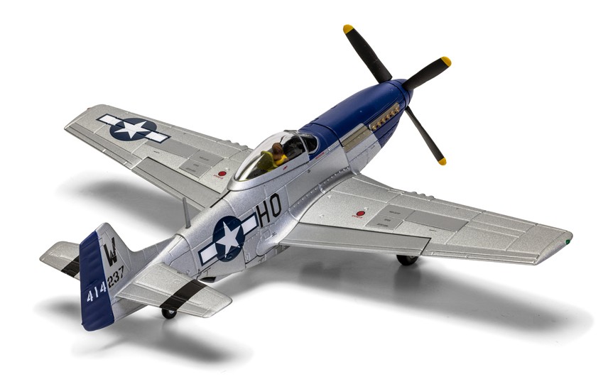 AA27709 P-51D Mustang ‚'Moonbeam McSWINE'  (RRP £59.99)