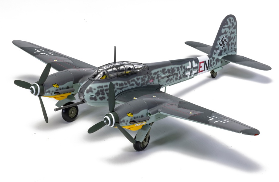 Corgi AA29701 Messerschmitt Me 410A-1/U4, W.Nr 429263 / 3U+EN, Oblt Friedrich ‘Fritz’ Stehle, 5./ZG26, Hildesheim, Germany, 6th March 1944, Defence of the Reich bomber killer operations  RRP £94.99 