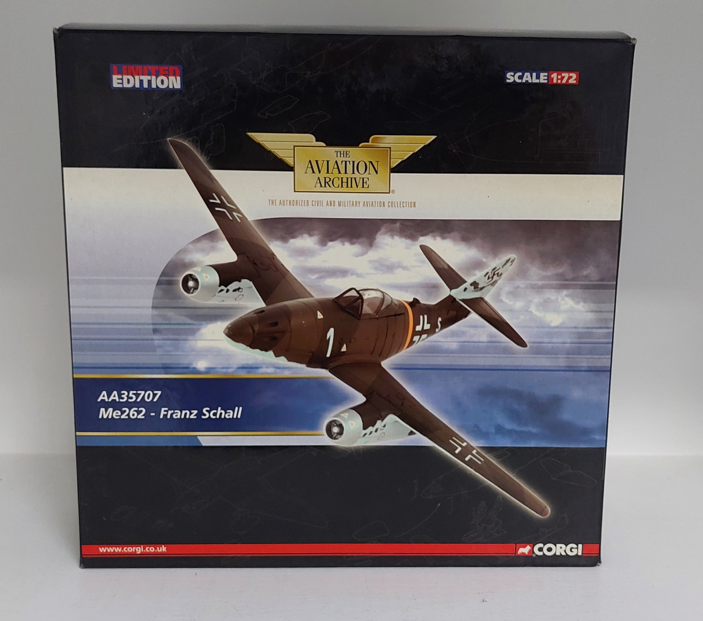 Corgi AA35707 Messerschmitt Me 262A, Luftwaffe Kommando Nowotny, "White 1", Franz Schall, Achmer, Germany, 1944
