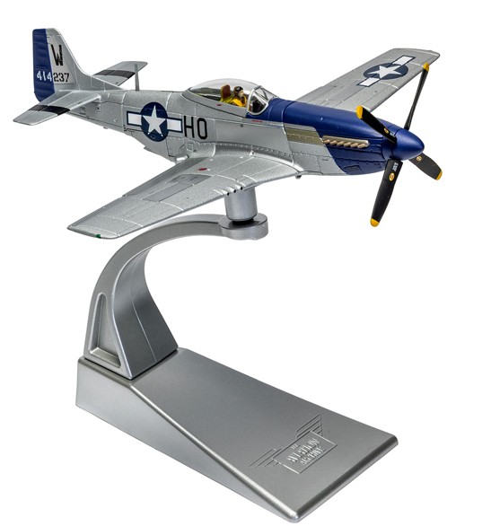 AA27709 P-51D Mustang ‚'Moonbeam McSWINE'  (RRP £59.99)