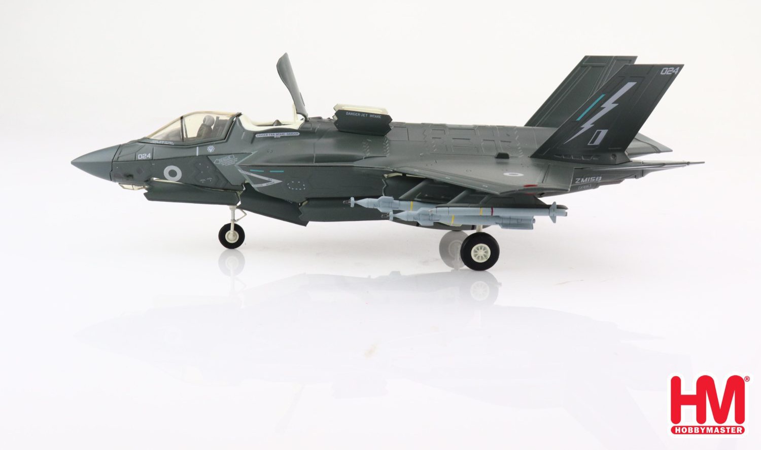 Hobby Master HA4616B Lockheed Martin F-35B Lightning II ZM158, 207 Sqn., RAF, Jan 2022 “Beast Mode” PRICE £84.99 + Free UK P&P (RRP £120.99)