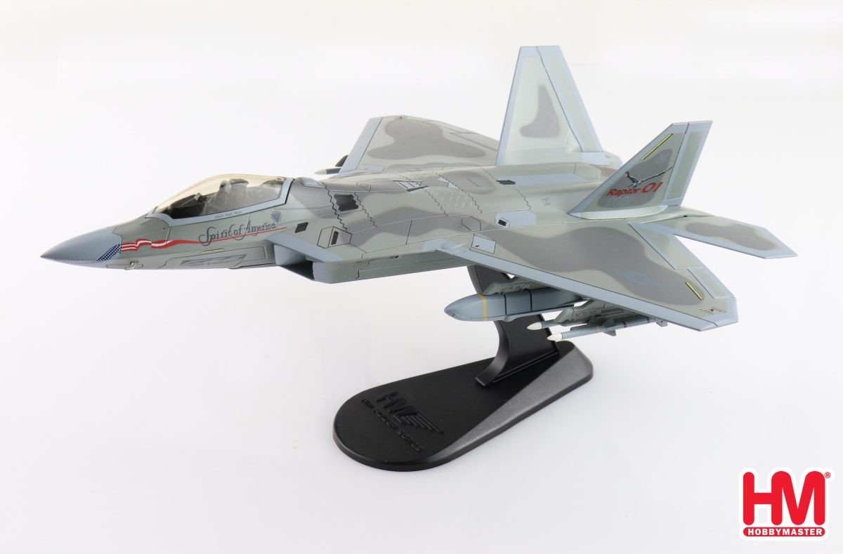 Hobby Master HA2811c Lockheed Martin F-22 Raptor, "Spirit of America" (underwing weapons: 2 x AGM-158, 8 x AIM-120, 2 x fuel tanks) RRP £121.99