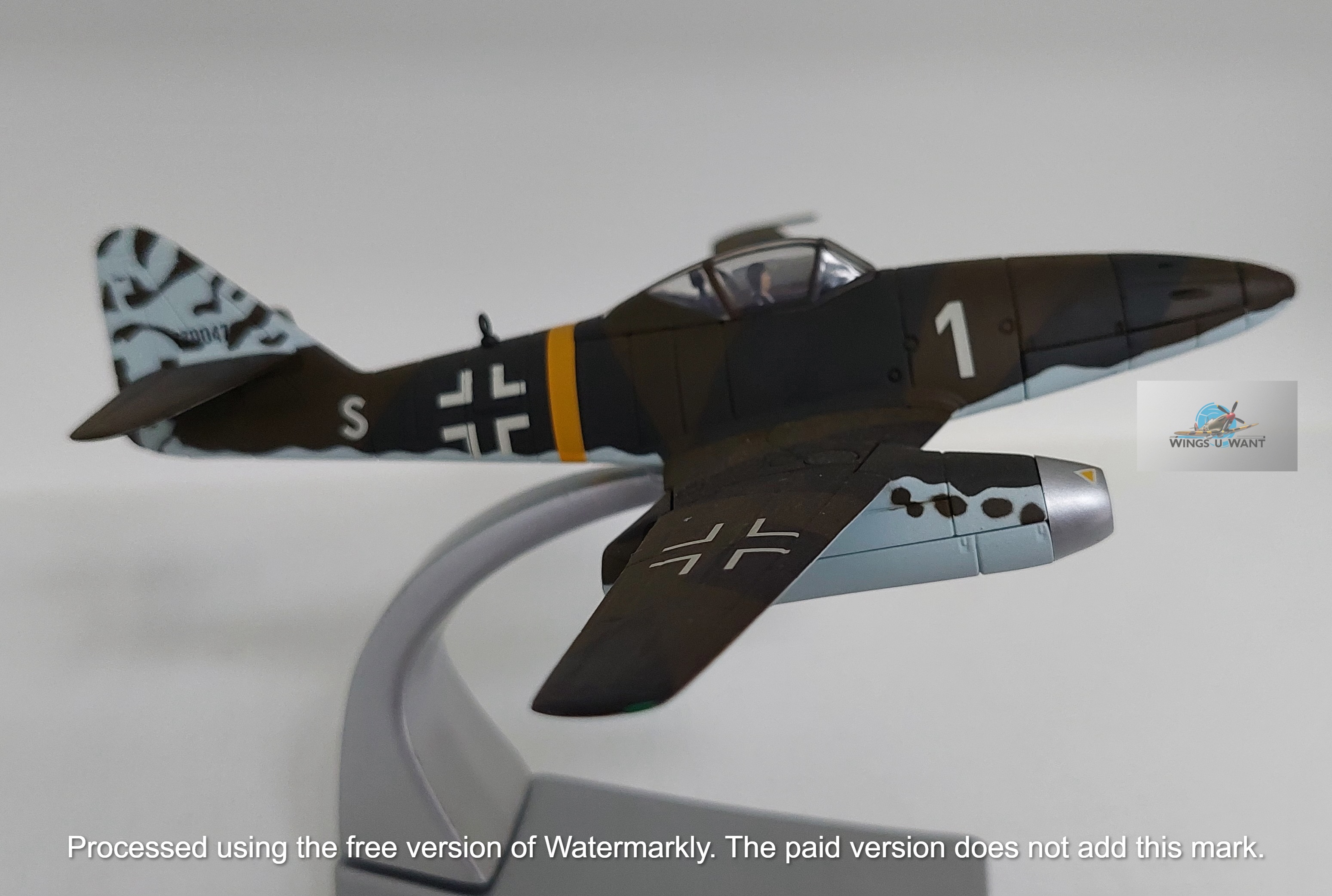 Corgi AA35707  Messerschmitt Me 262A, Luftwaffe Kommando Nowotny, "White 1", Franz Schall, Achmer, Germany, 1944