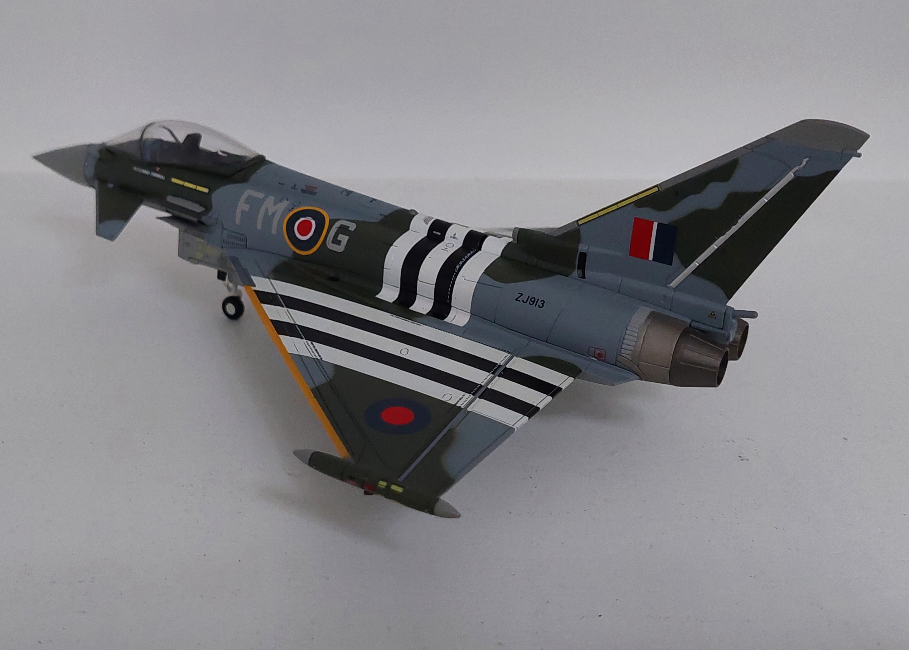 Hobby Master HA6626b Eurofighter Typhoon FGR4 ZJ913/FM-G, RAF, 2024  (w/2 x empty pylon, 1 x centre pylon)