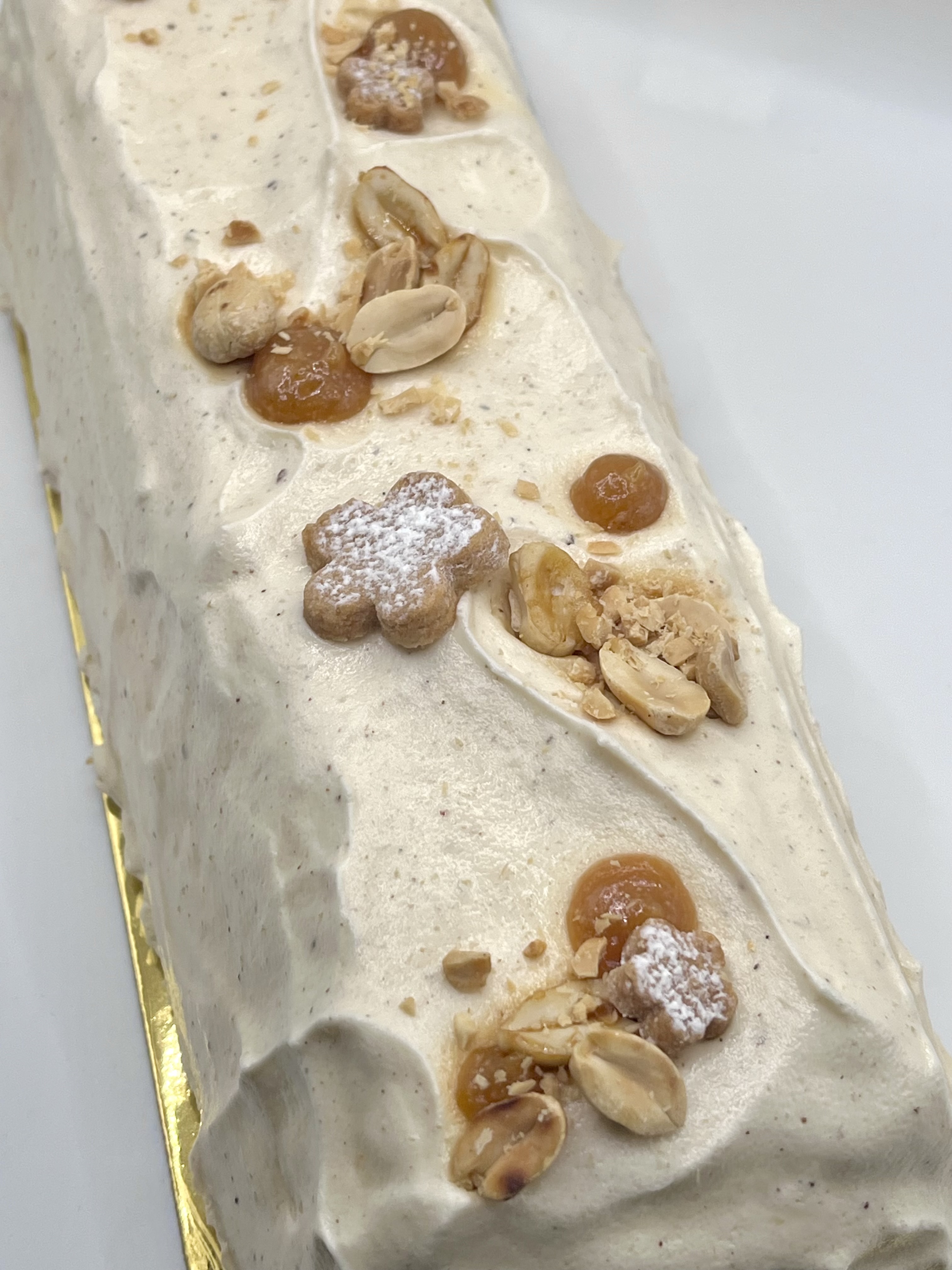 Bûche banane/cacahuète/vanille