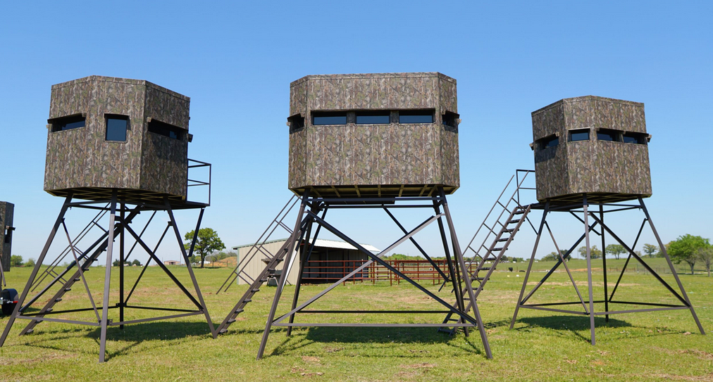 Ranch King 8ft x 8ft Insulated Deer Blind, Rifle Windows, Options: No Legs, 5ft, 8ft,12ft