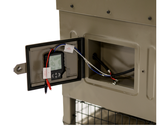 BOSS BUCK STAND & FILL SLED FEEDER W/ DIVERTER PLATE & SOLAR PANEL 300lb 