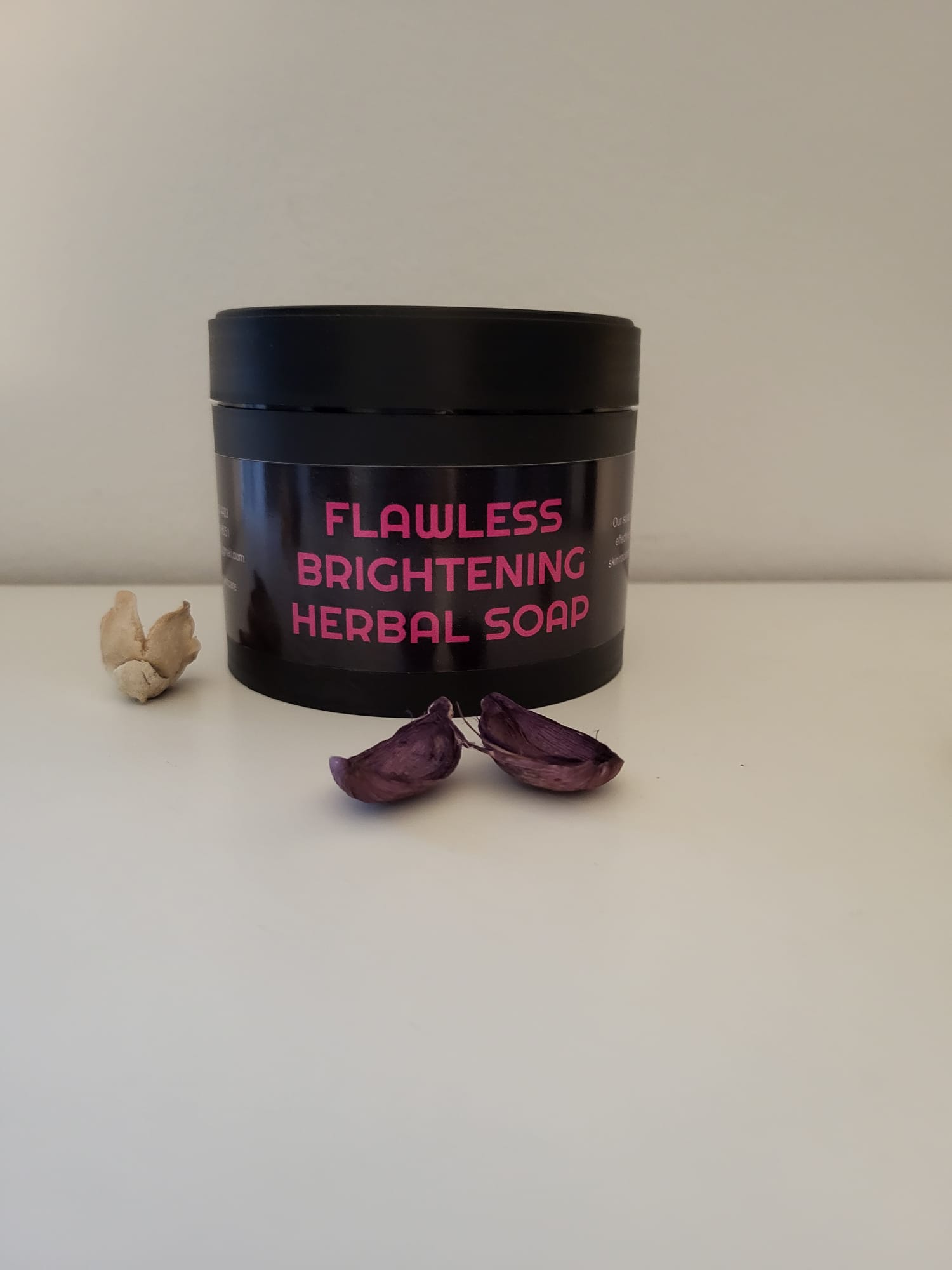 FLAWLESS BRIGHENNING HERBAL SOAP