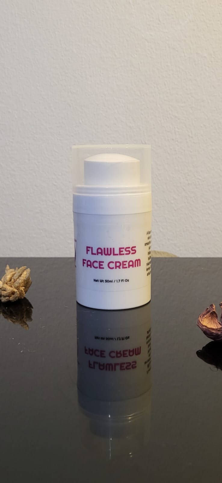 FLAWLESS FACE CREAM