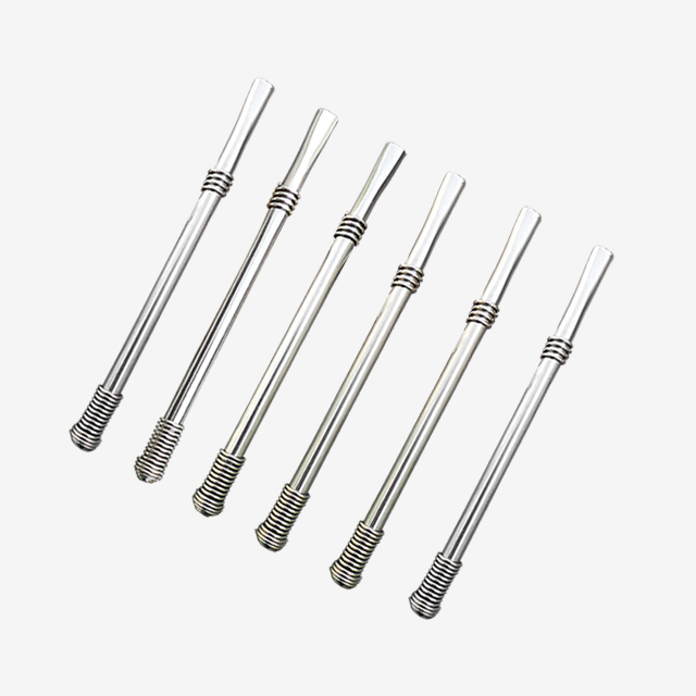 Bombillas pulidas con dijes