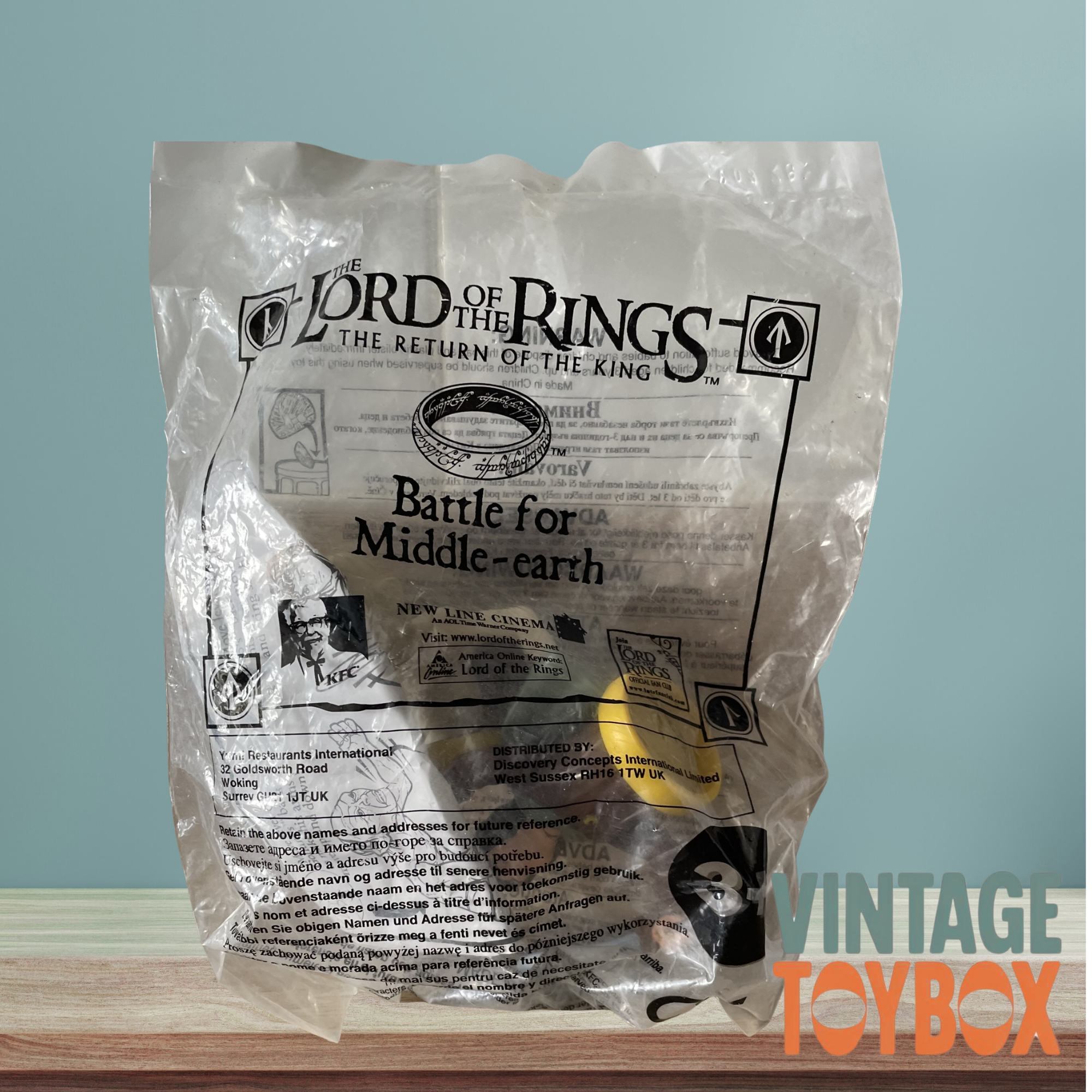 Lord of the Rings - Return of the King KFC toy - Frodo vs Gollum in Packet