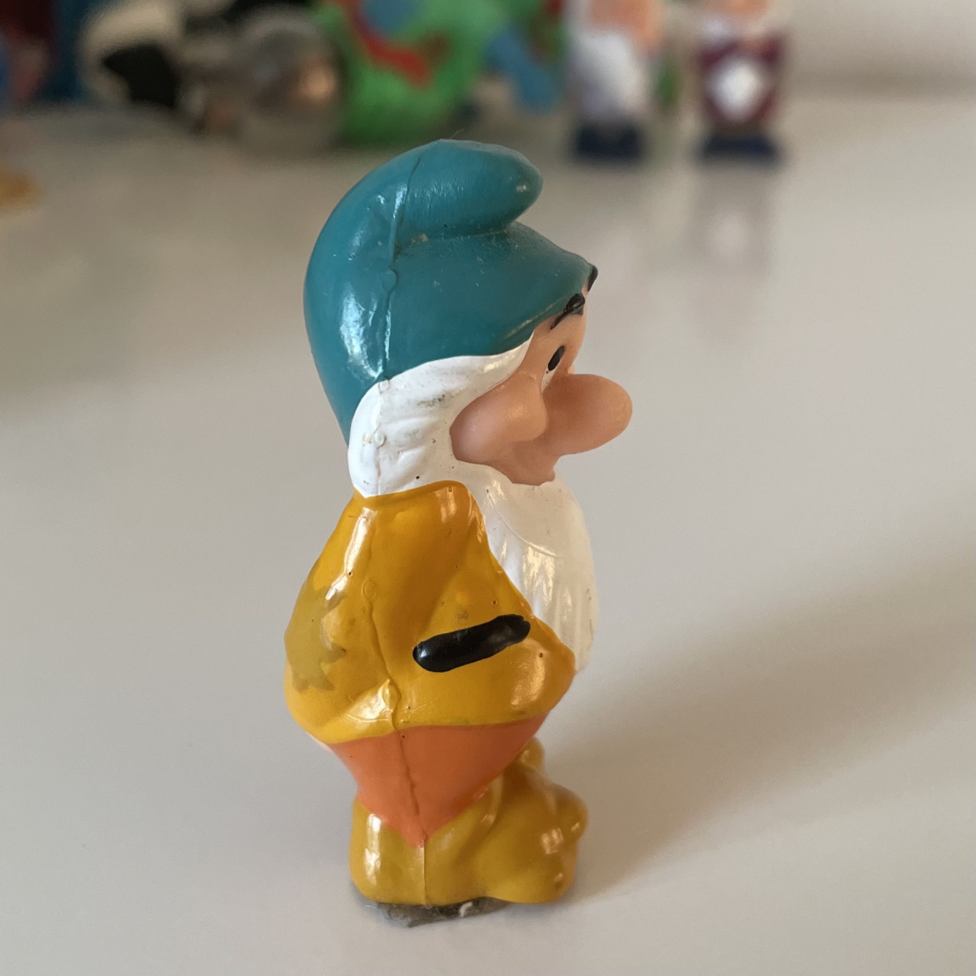 Vintage Disney Store Snow White Dwarf - Bashful Mini Figure 722