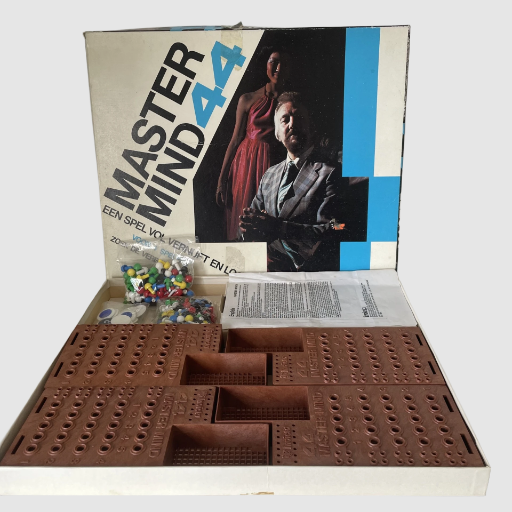 Mastermind 44 Board Game - Invicta - 1972