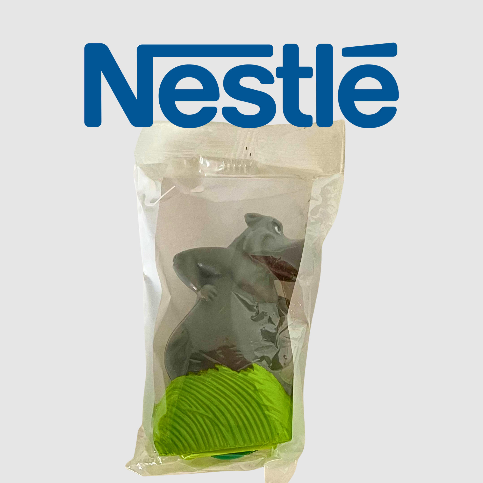 Nestlé Madagascar Fun Runner Gloria the Hippo Cereal Toy 2005 in Packet