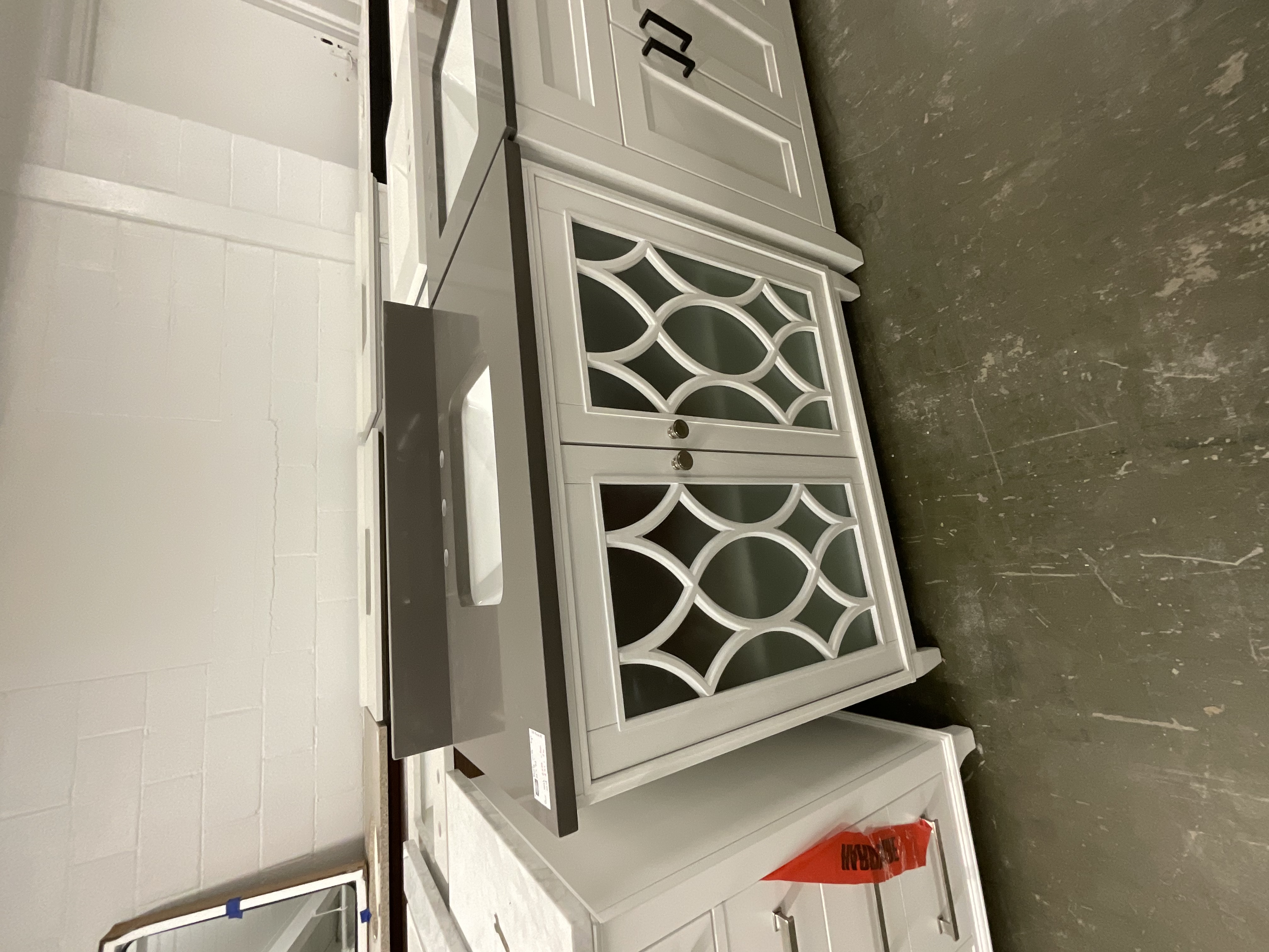 36”x22’’ Vanity with quartz top