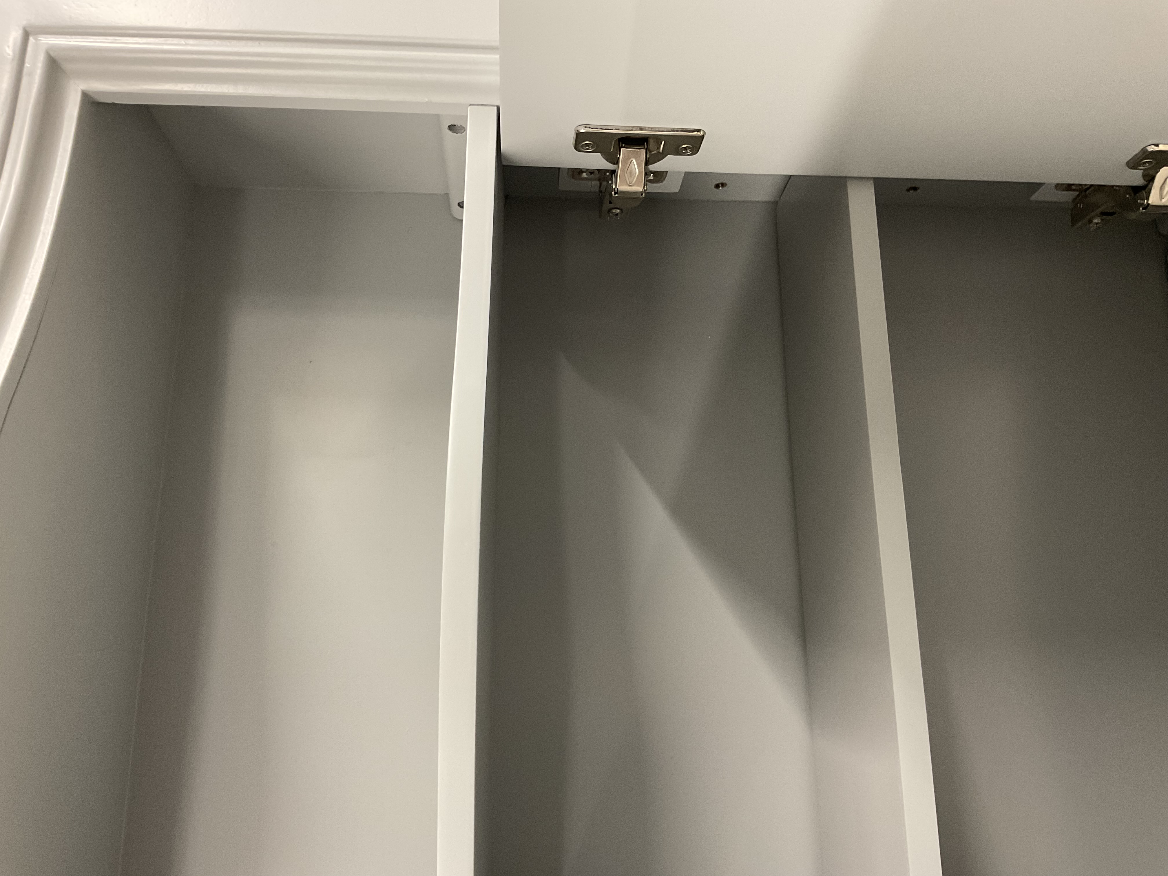 Bathroom wall cabinet 24"x31"
