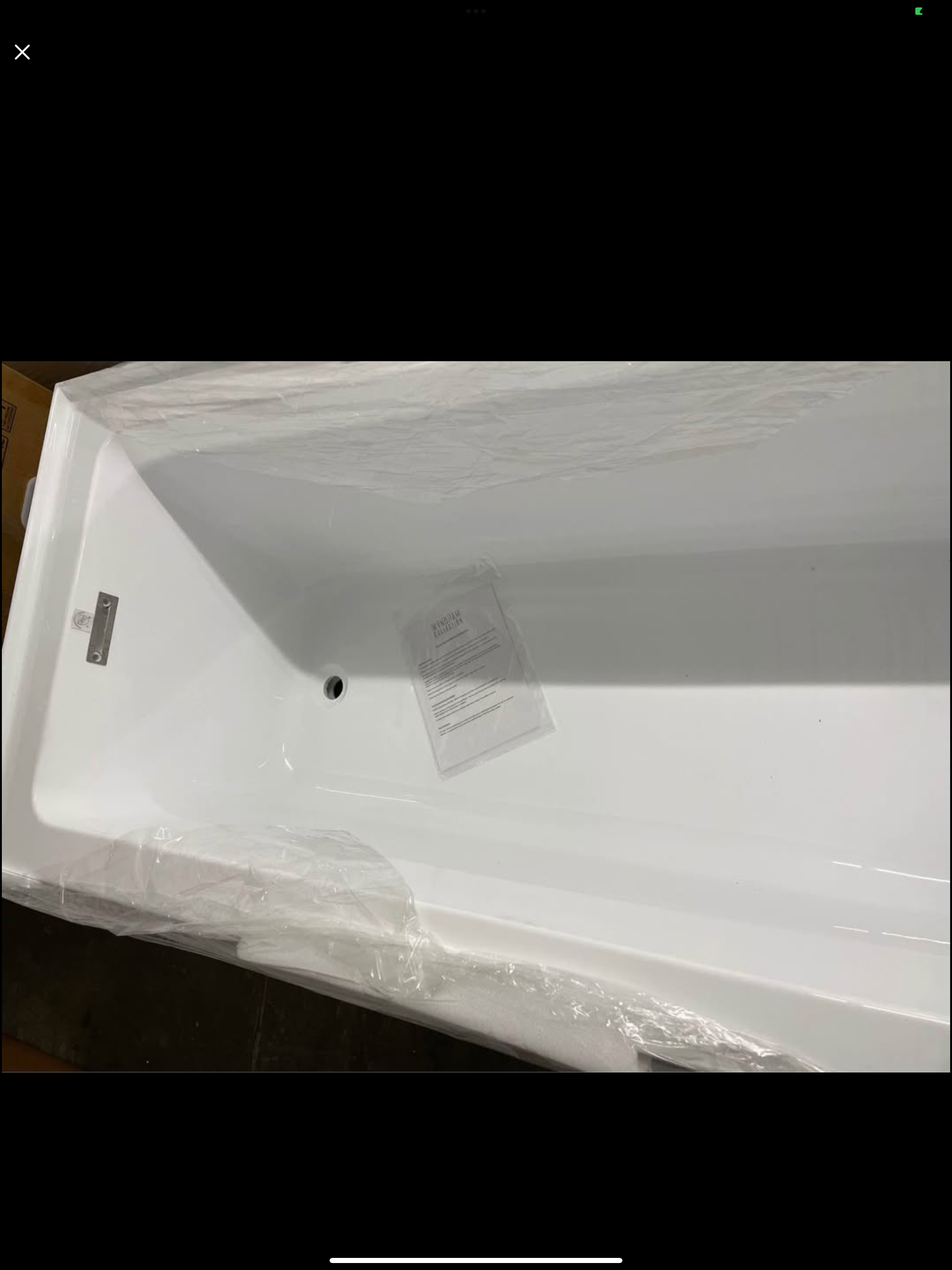 66 in. L x 30 in. W Acrylic Bathtub