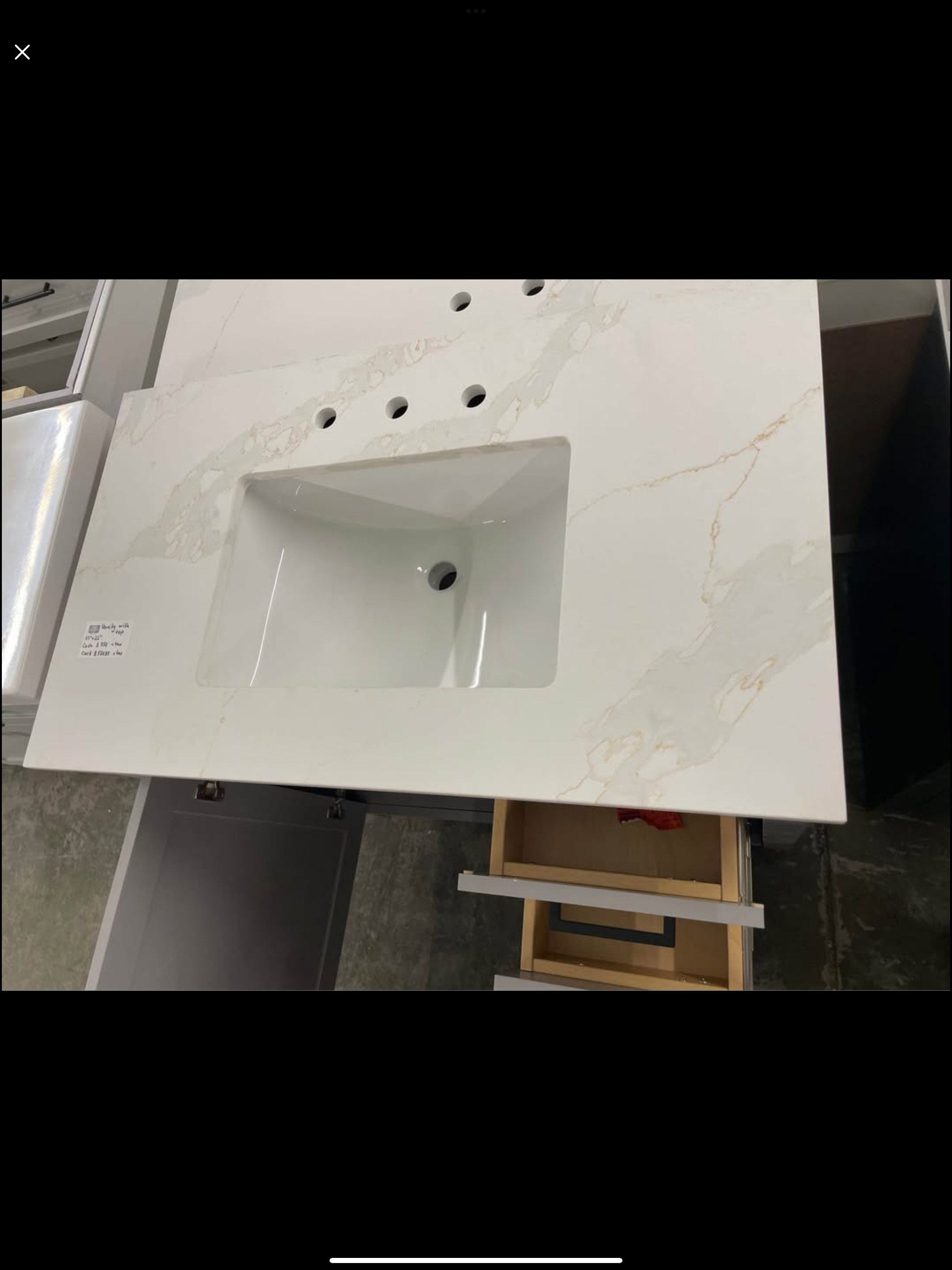 37”x22” vanity with quartz top
