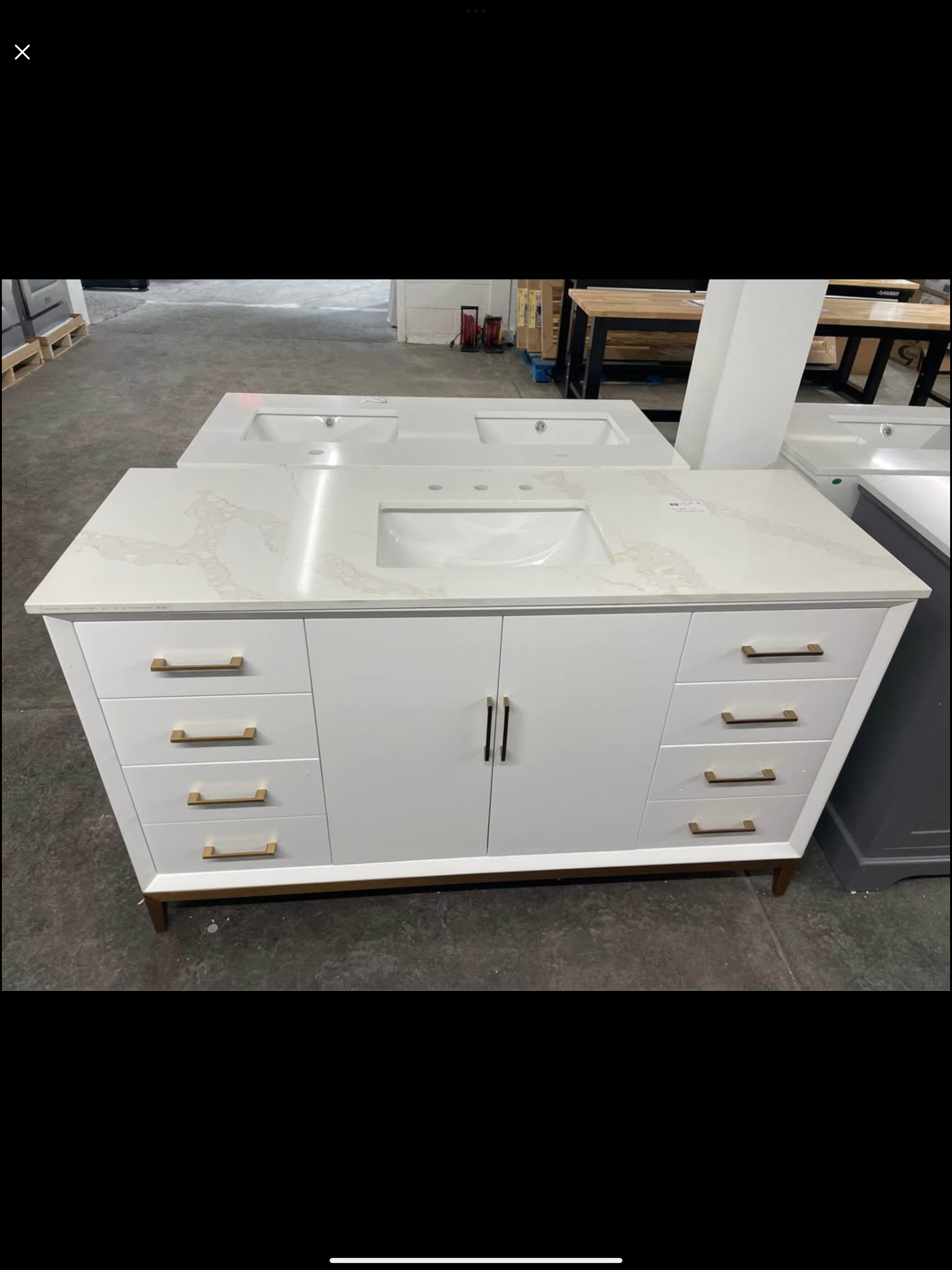 61”x22” vanity with quartz top