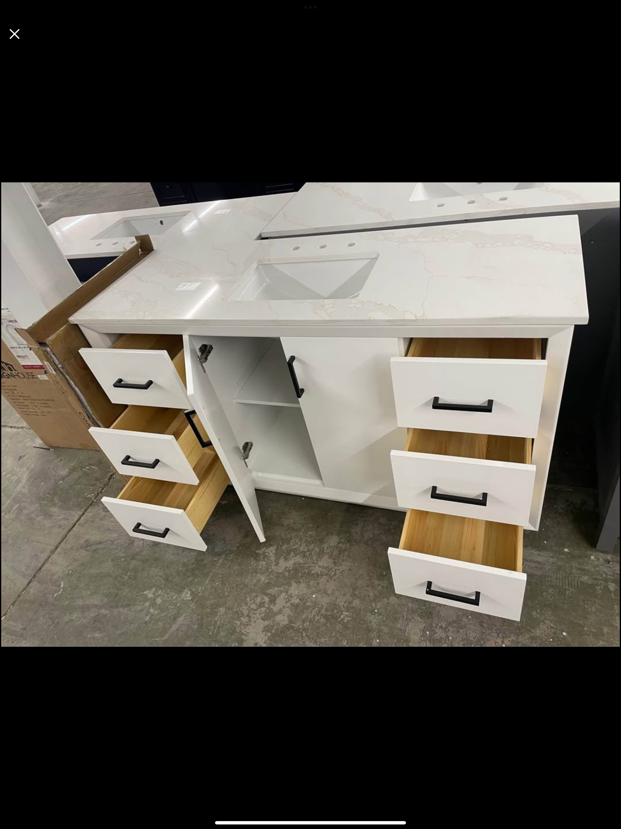 61”x22” vanity with quartz top