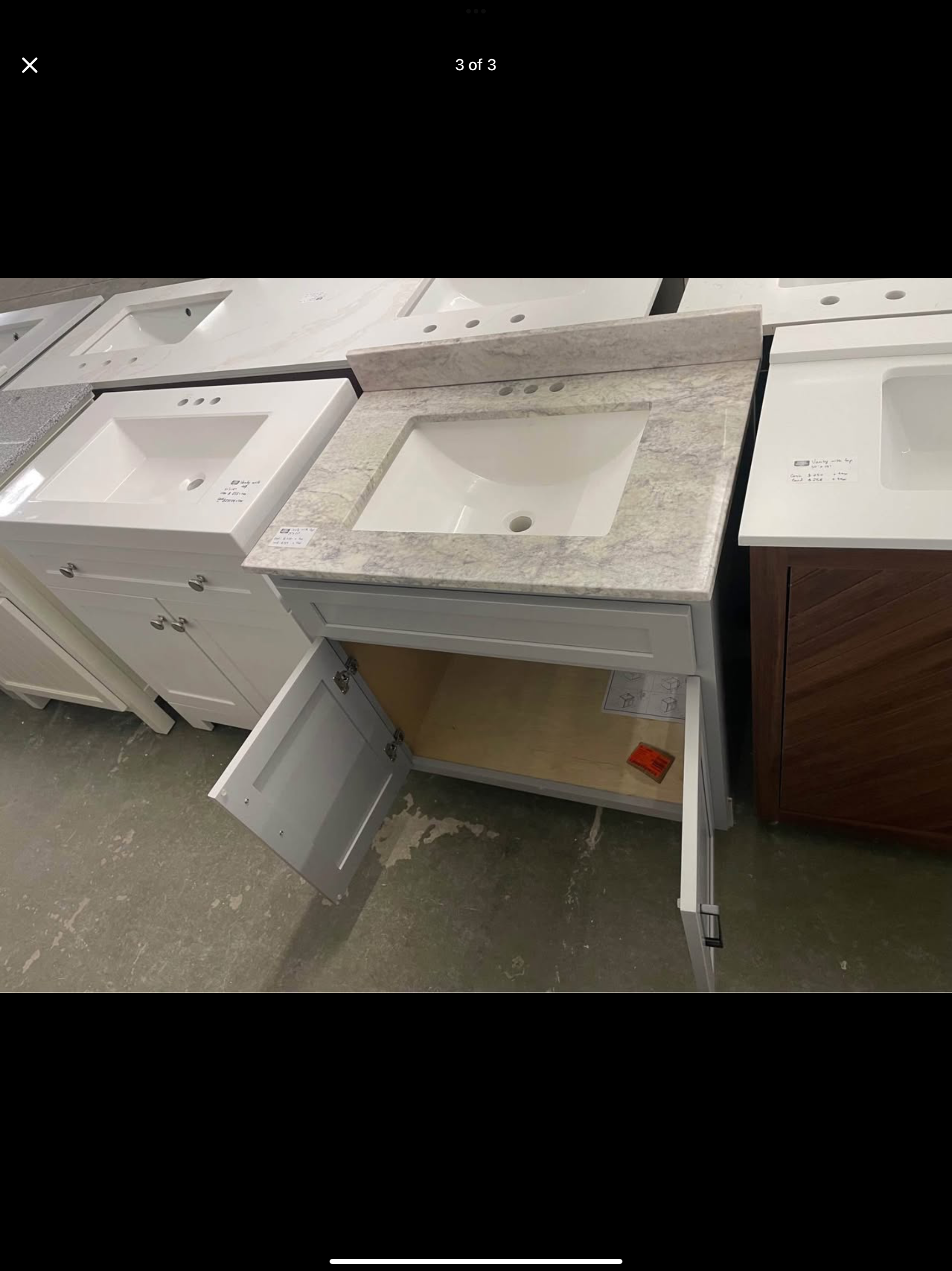 31”x22” Vanity with top