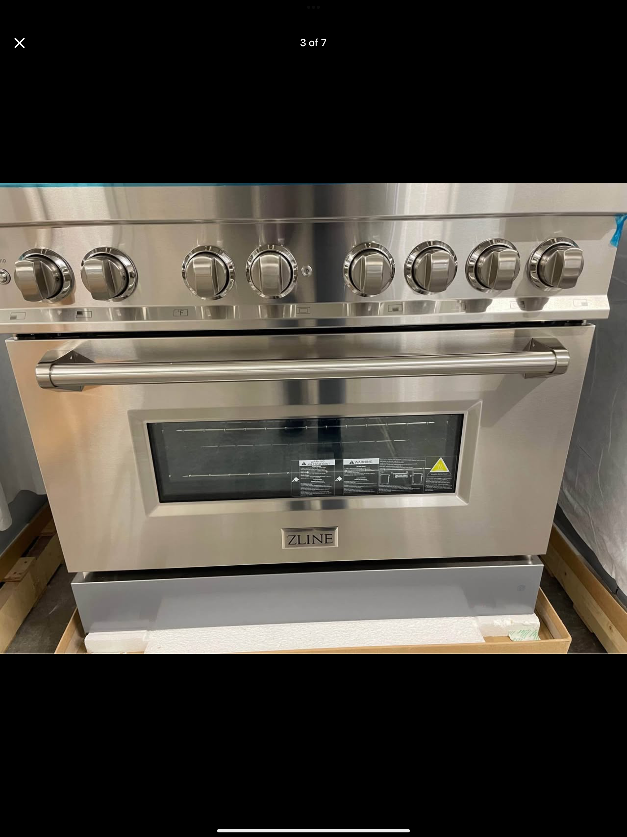 ZLINE 36 in. 4.6 cu. ft. Dual Fuel Range with 6 Burner Gas Cooktop and Electric Convection Oven