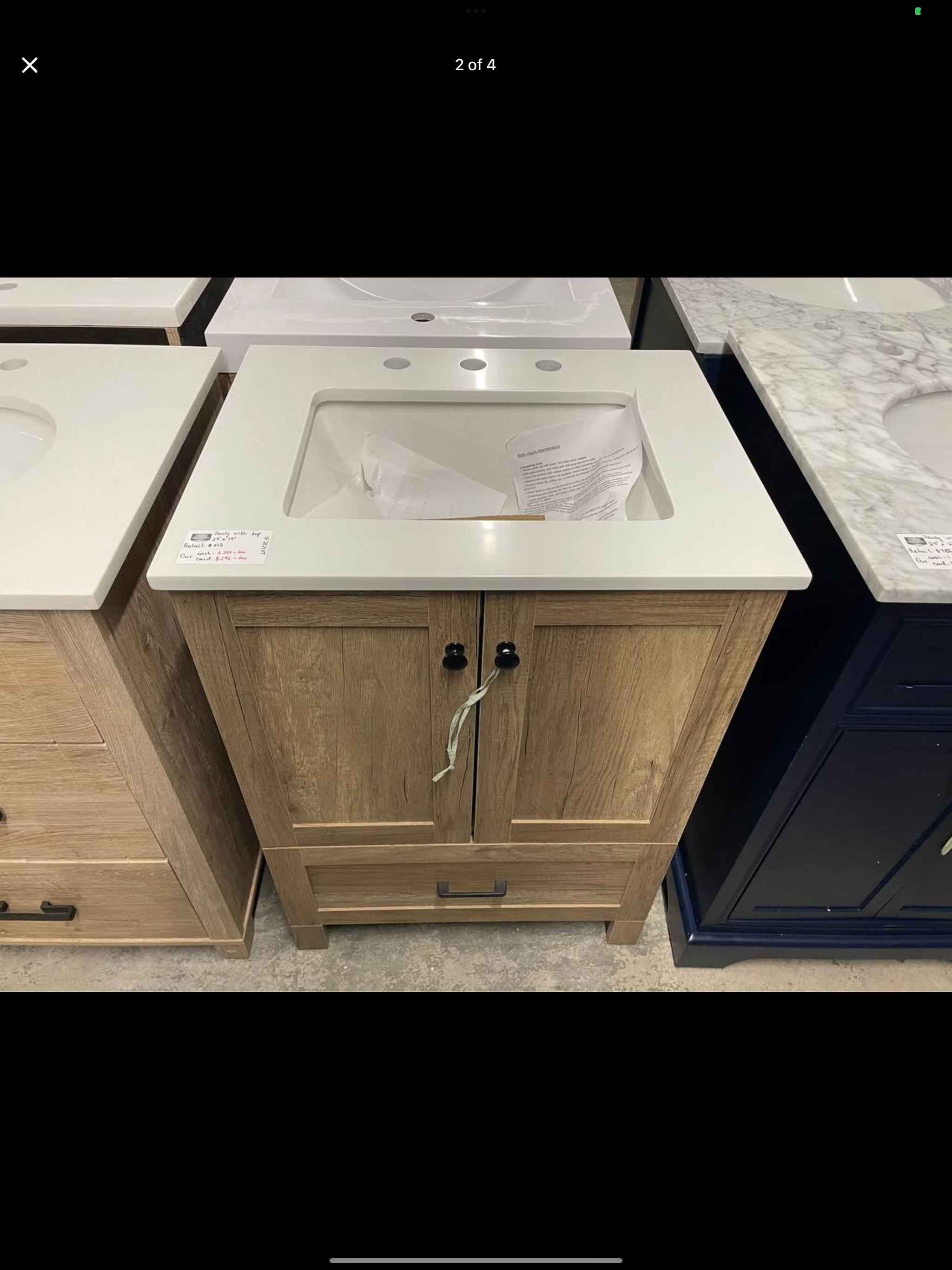 Vanity 24”x19” with quartz top Model: VF2824NT