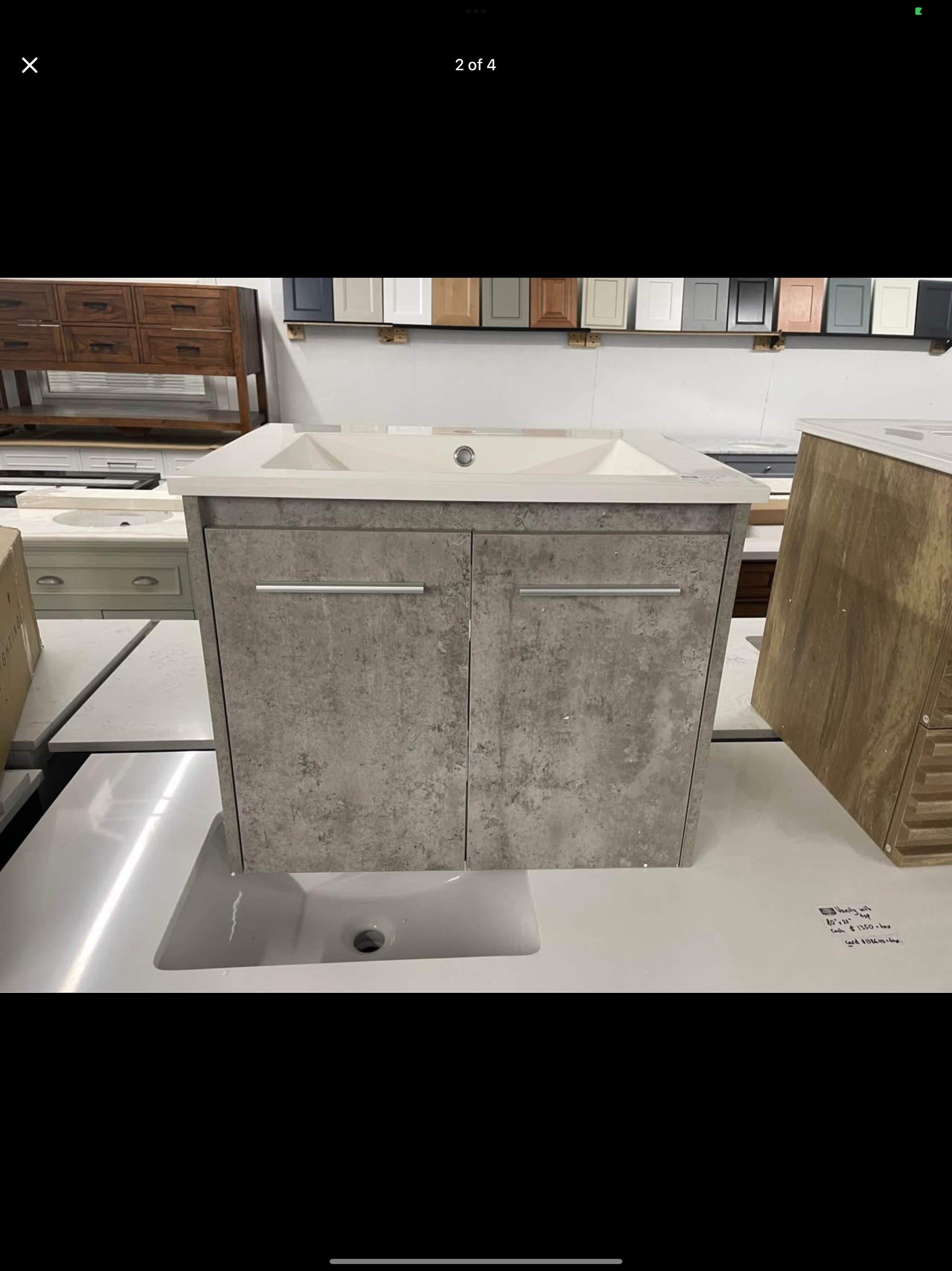 Vanity 24”x19” with top wall mount Model: VF44024CG