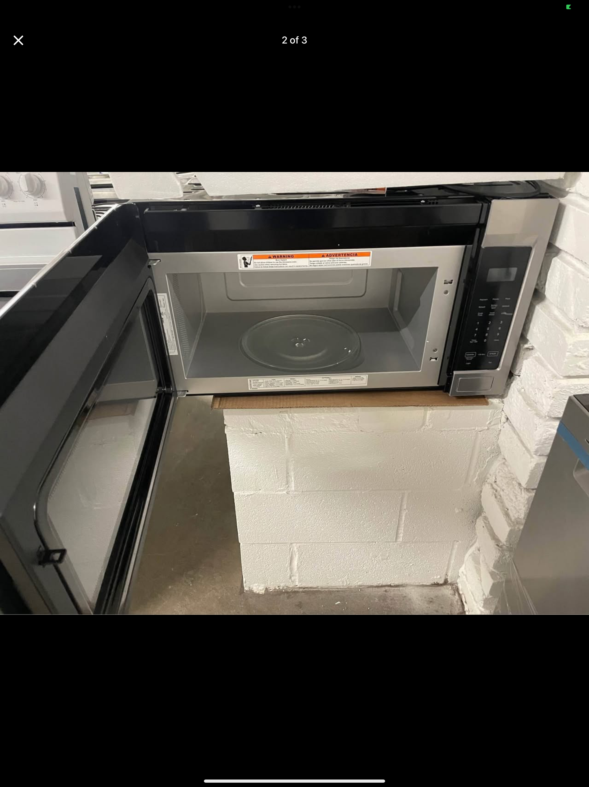 Microwave 30-in 1.7-cu ft Model #MMMS4230PZ