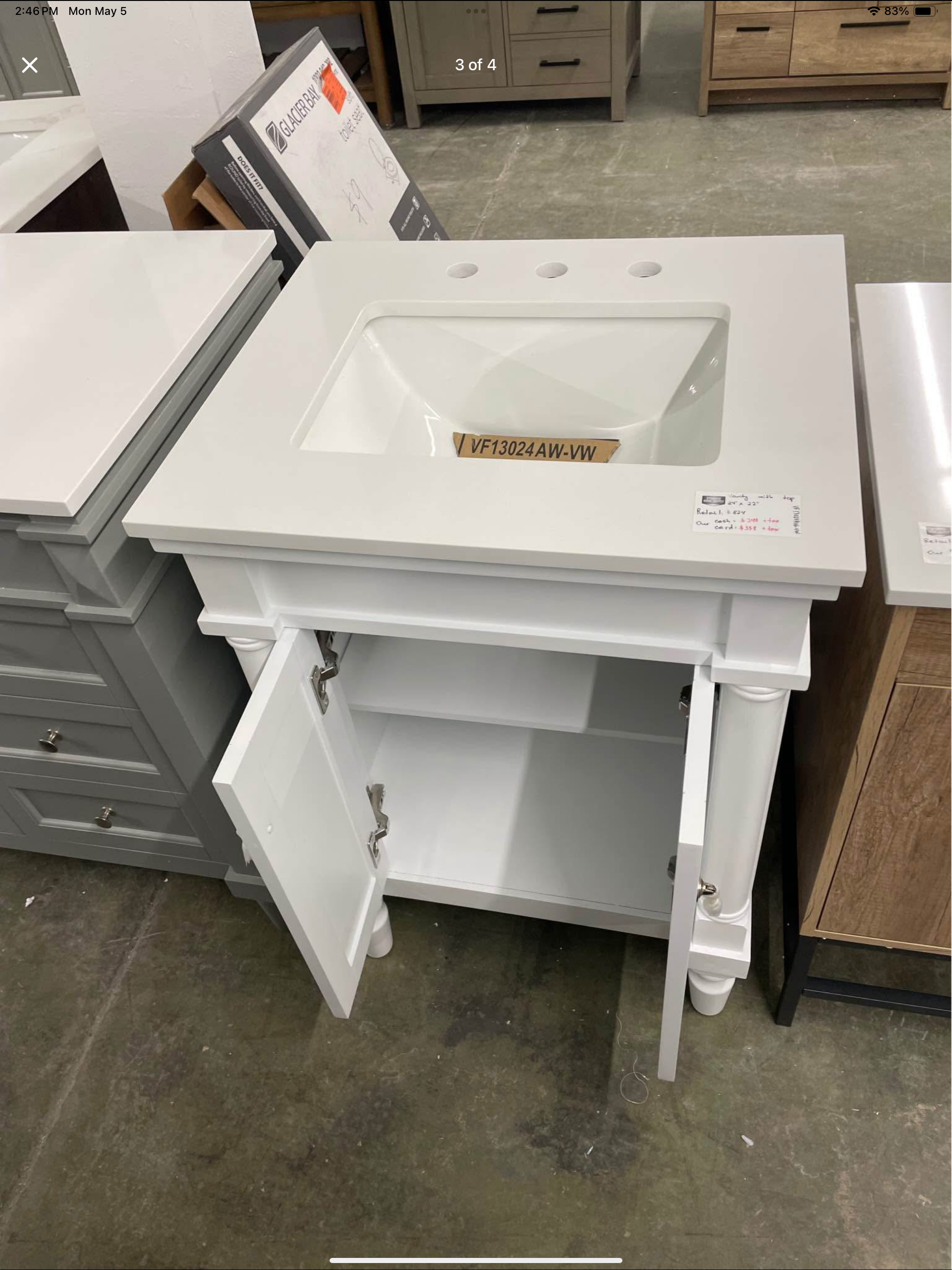 24”x22” vanity with top