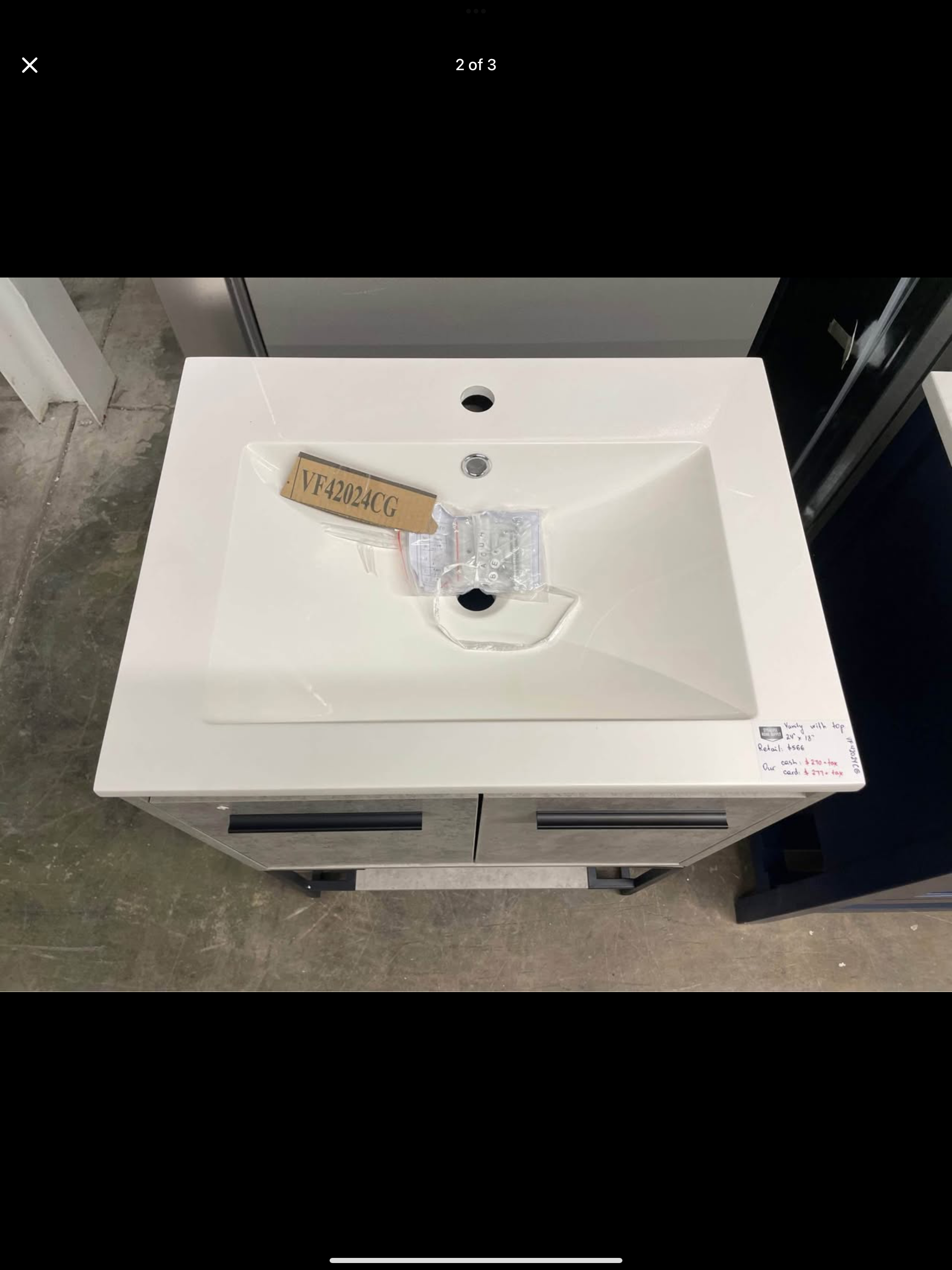 24”x18” vanity with top