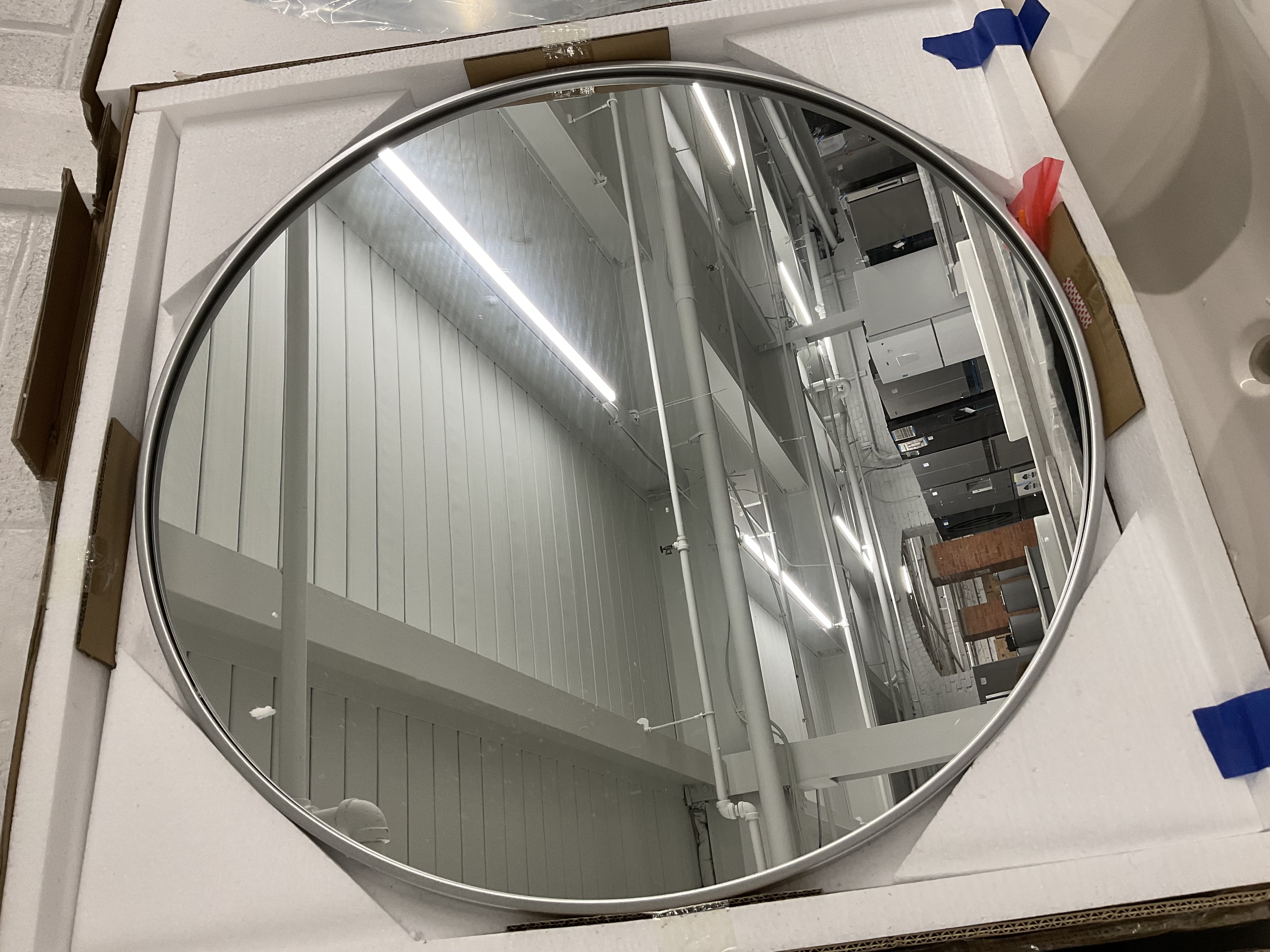 Elegant Lighting Eternity 32" Diameter Circular Metal Framed Bathroom Wall Mirror