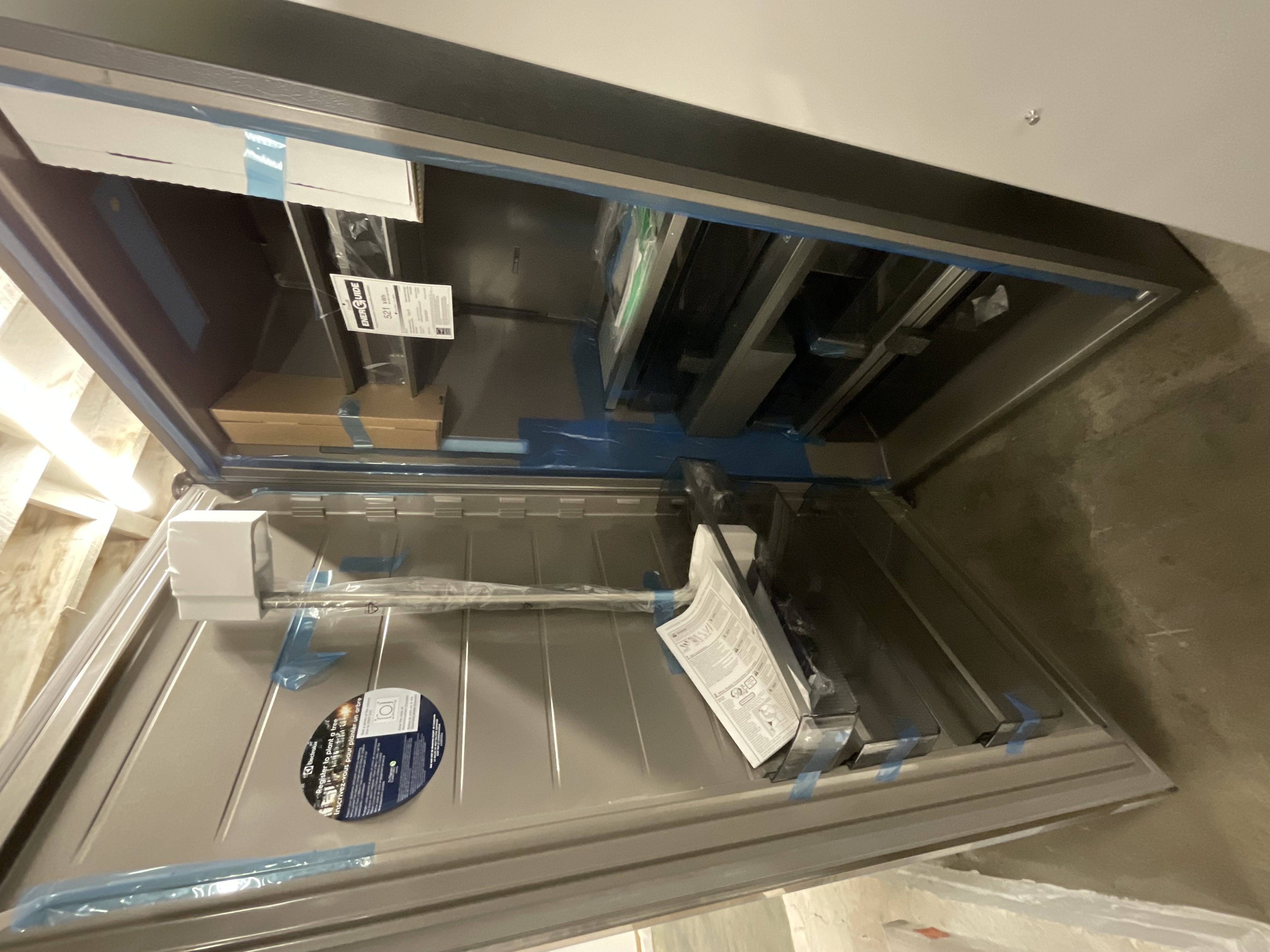 19 Cu. Ft. Single-Door Freezer 202506046